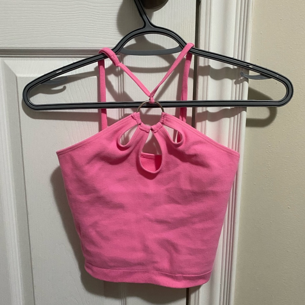 Cute pink crop top, size S/M, soft material with tags, never worn